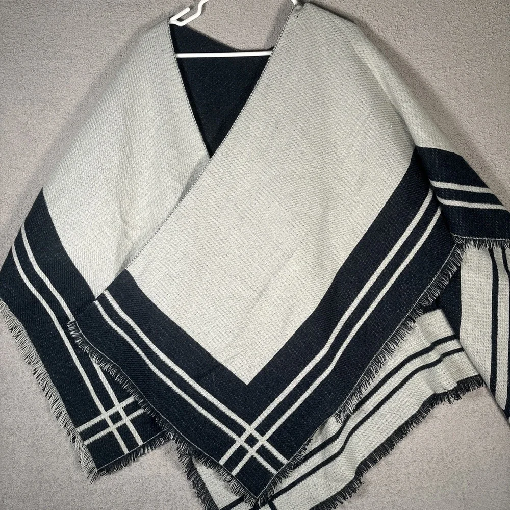 Woolrich Reversible Poncho Wrap Navy Blue Gray Striped Fringed One Size
